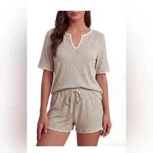 Blooming Jelly Women's Cream Loungewear Set NWT XL